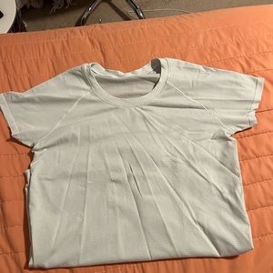 Lululemon shirt